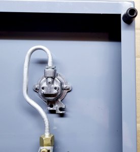 Плита газова настільна 2‑конфорочна (таганок) для роботи від магістрального газу.